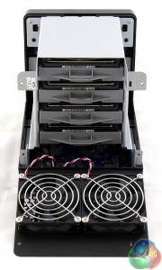 Synology DS414j 17