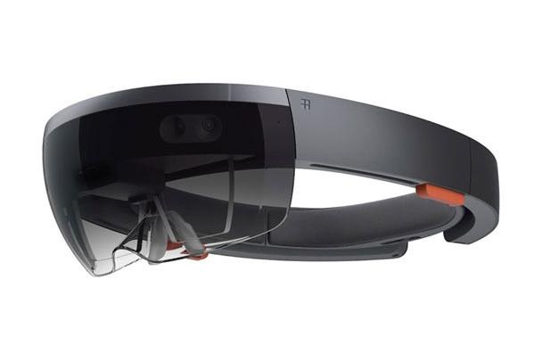 microsoft-hololens-10-608x406