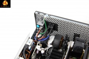 AS7V2701
