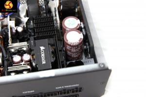AS7V2704