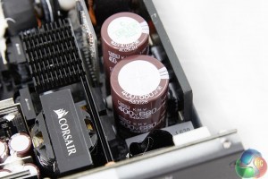 AS7V2801