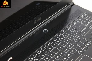 AS7V3044