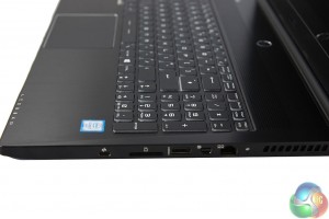 AS7V3061