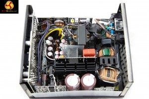AS7V4094