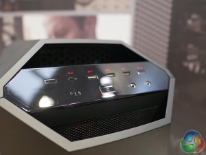 Cooler Mastercase Maker 5 IO panel