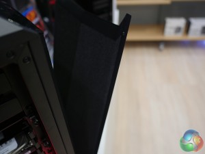Cooler Mastercase Maker 5 front noise deadening