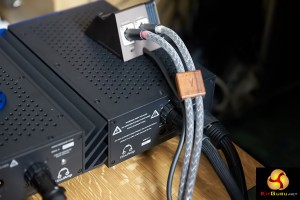 AS7V5501