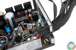 AS7V6030