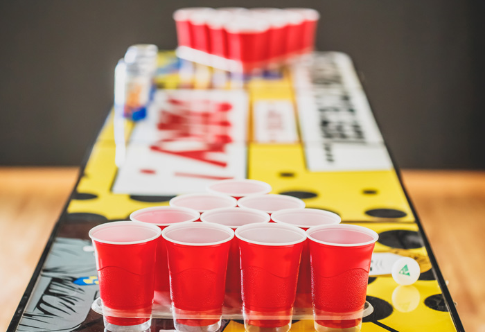 Barney Stinson Beer Pong Table With Accessories